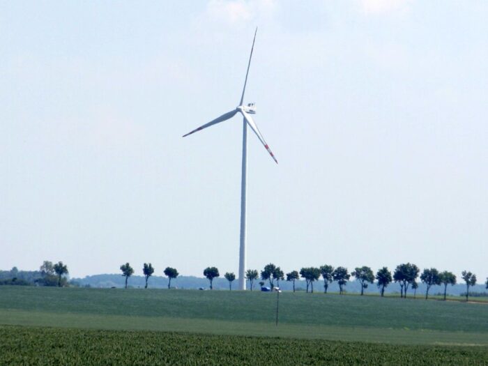 polski instytut ekonomiczny, pie, polska, europa, wiatraki, farmy wiatrowe, energia, energia wiatrowa, oze, ke