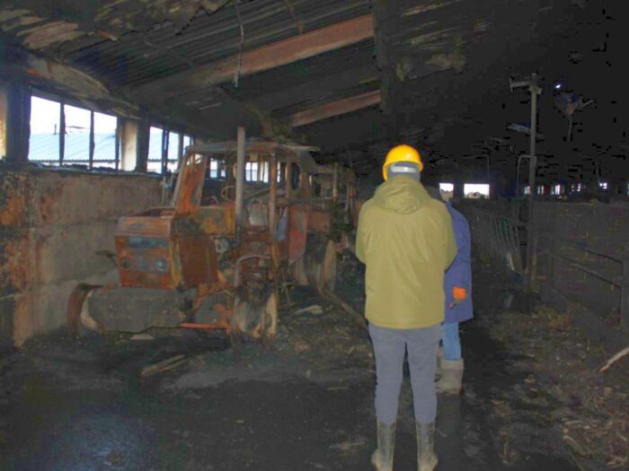 kp psp mogilno, kpp mogilno, pożar, obora, krowy