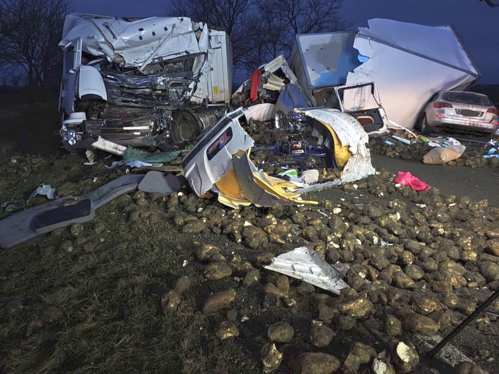 kpp malbork, kp psp malbork, zderzenie, zdarzenie drogowe, ciężarówka, chłodnia, buraki, śmierć kierowcy