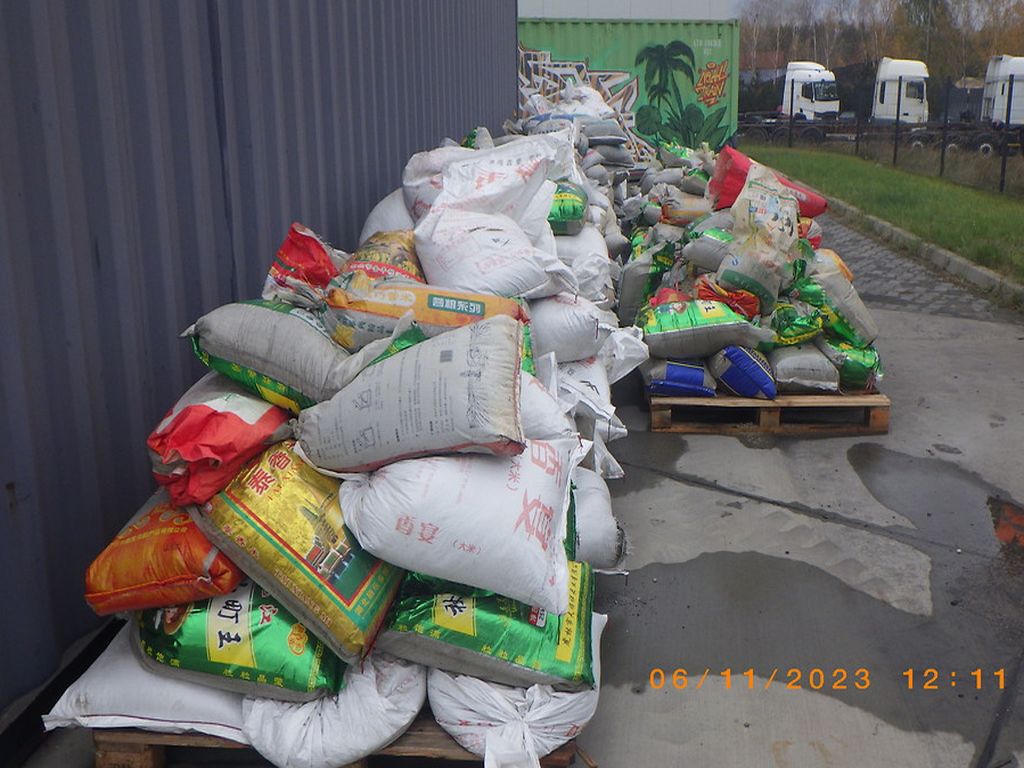 piorin, inspekcja, kontrola, ziemia, gleba, przywóz, chiny