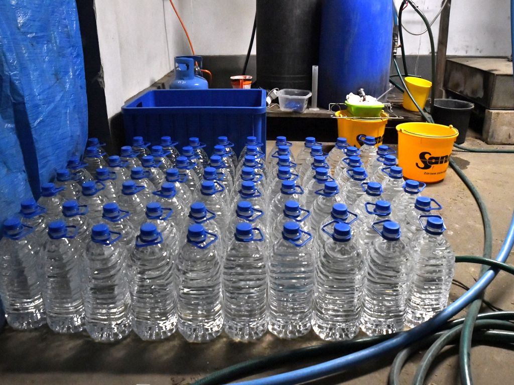 policja podlaska, likwidacja, bimbrownia, bimber, produkcja alkoholu