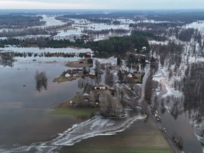 podtopienia, zalewiska, zalane pola, gospodarstwa