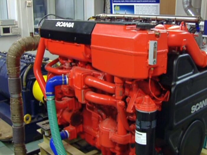 politechnika krakowska, pk, naukowcy, badanie, silnik