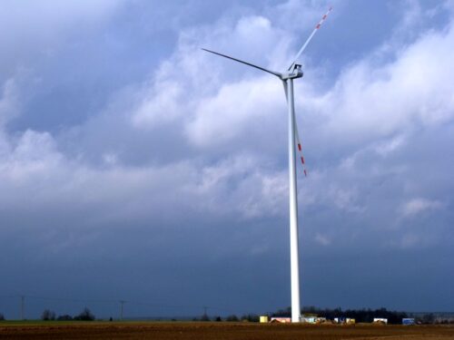 górnicy, wiatraki, fermy wiatrowe, energia wiatrowa
