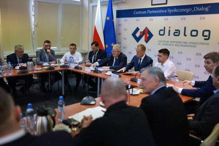 premier, tusk, spotkanie, rolnicy