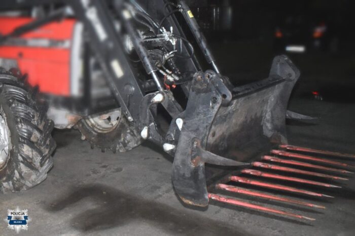 kpp mława, wypadek, ciągnik, ładowacz