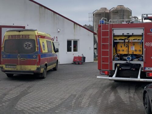 wypadek, wypadek przy pracy, produkcja kartonów, maszyna