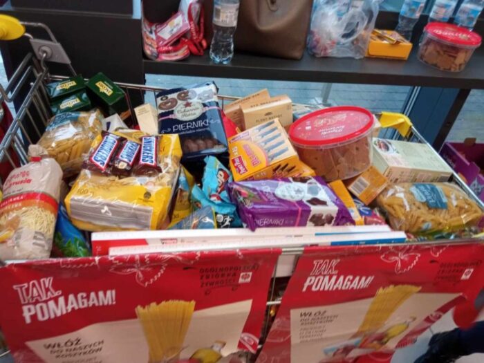 caritas, żywność, zbiórka żywności, tak pomagam
