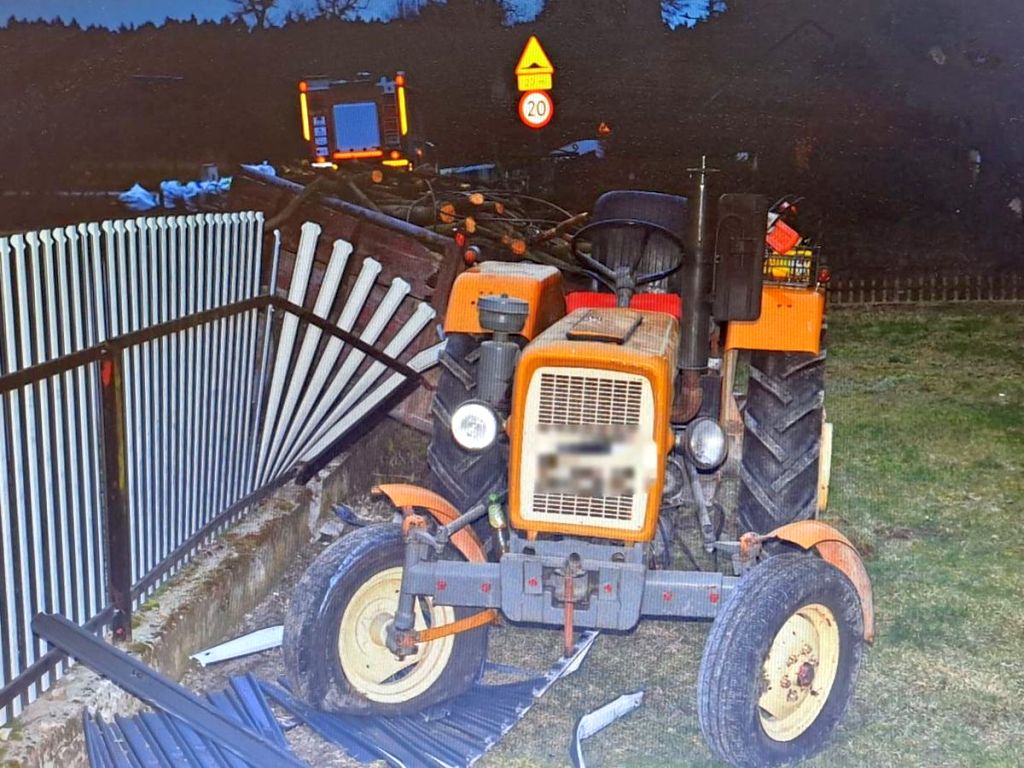 kpp opole lubelskie, wypadek, zdarzenie drogowe, ciągnik