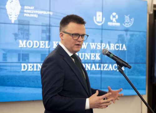 marszałek sejmu, hołownia, dom, rodzice