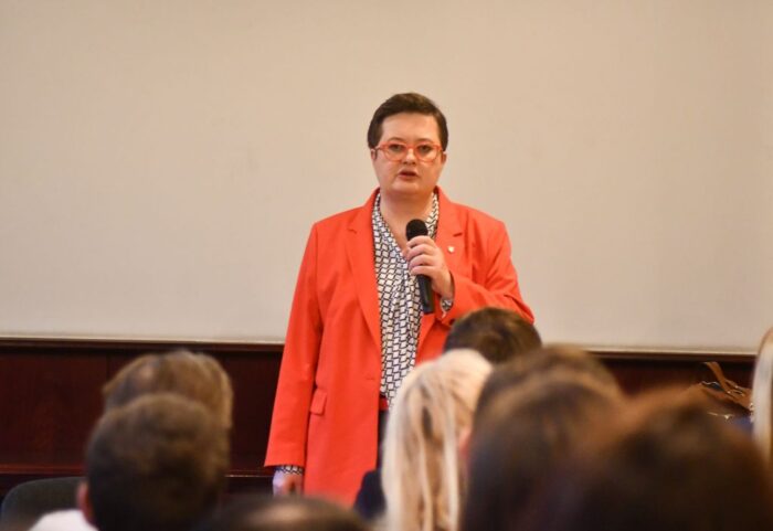 wiceminister edukacji, men, lubnauer, szkoły wiejskie