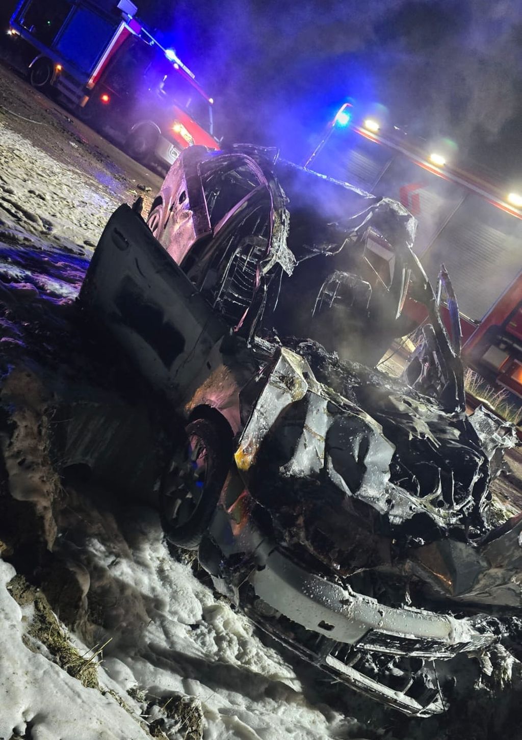 zderzenie, ciągnik, auto, pożar auta