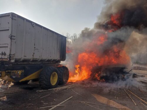 kp psp pisz, pożar, zakład drzewny, rębak