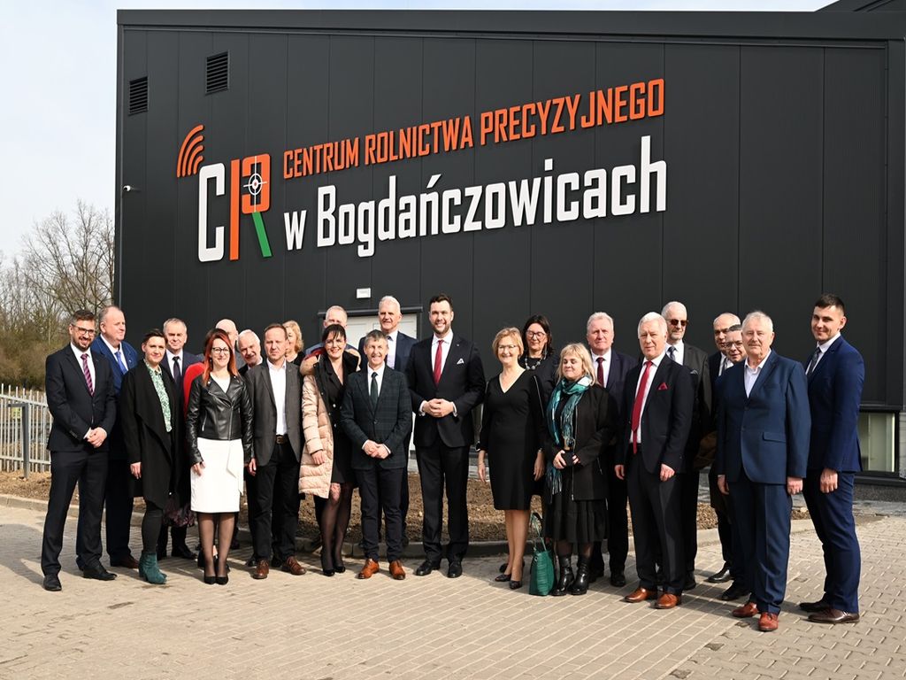 szkoła rolnicza, hala, nauka, praktyka
