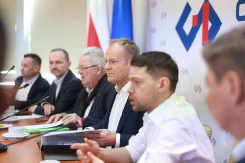 premier, tusk, spotkanie, rolnicy