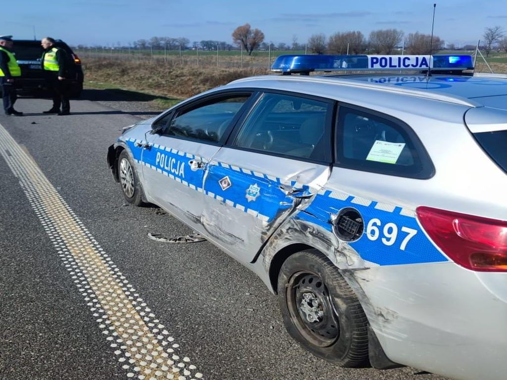 protest rolników, wypadek, zdarzenie drogowe, ciężarówka, radiowóz
