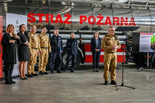 leśnicy, policja, trawy, wypalanie traw
