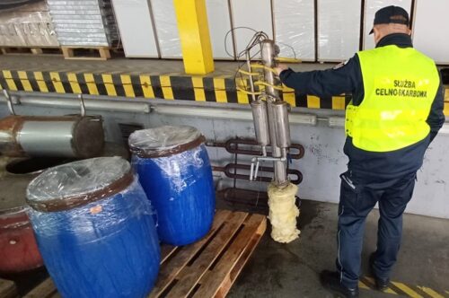 kas, podlasie, fabryka alkoholu, produkcja alkoholu, bimbrownia