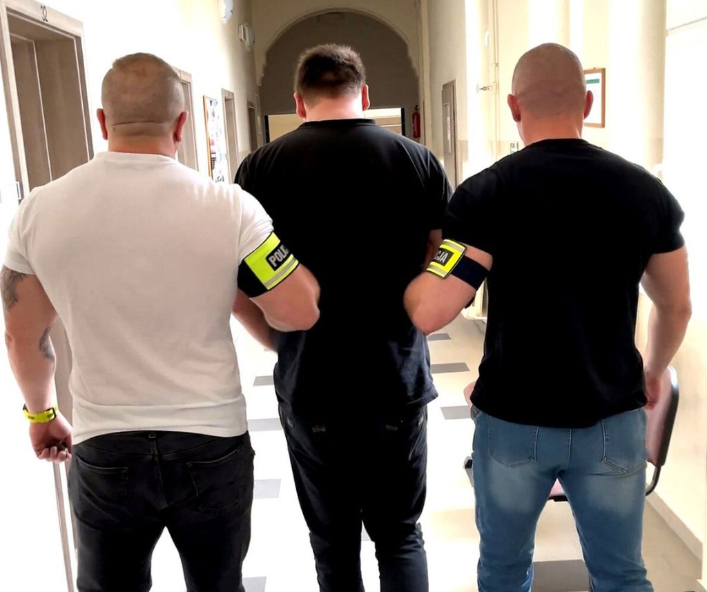 ładowarka, gospodarstwo, skradziona ładowarka, odzyskana ładowarka