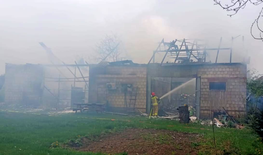 pożar, magazyn, środki ochrony roślin, nawozy