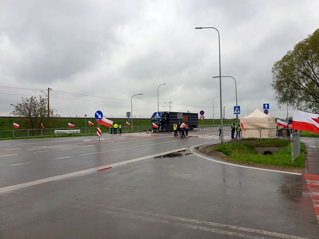 oszukana wieś, rolnicy, blokada, granica, ukraina