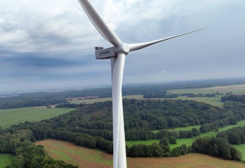 energia z wiatru, wiatraki, farma wiatrowa, produkcja energii