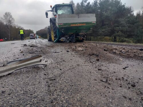 kpp szczecinek, wypadek, zdarzenie drogowe, zderzenie, ciągnik
