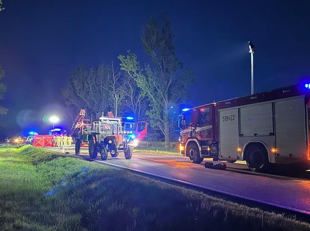 zderzenie, ciągnik, traktor, motocykl