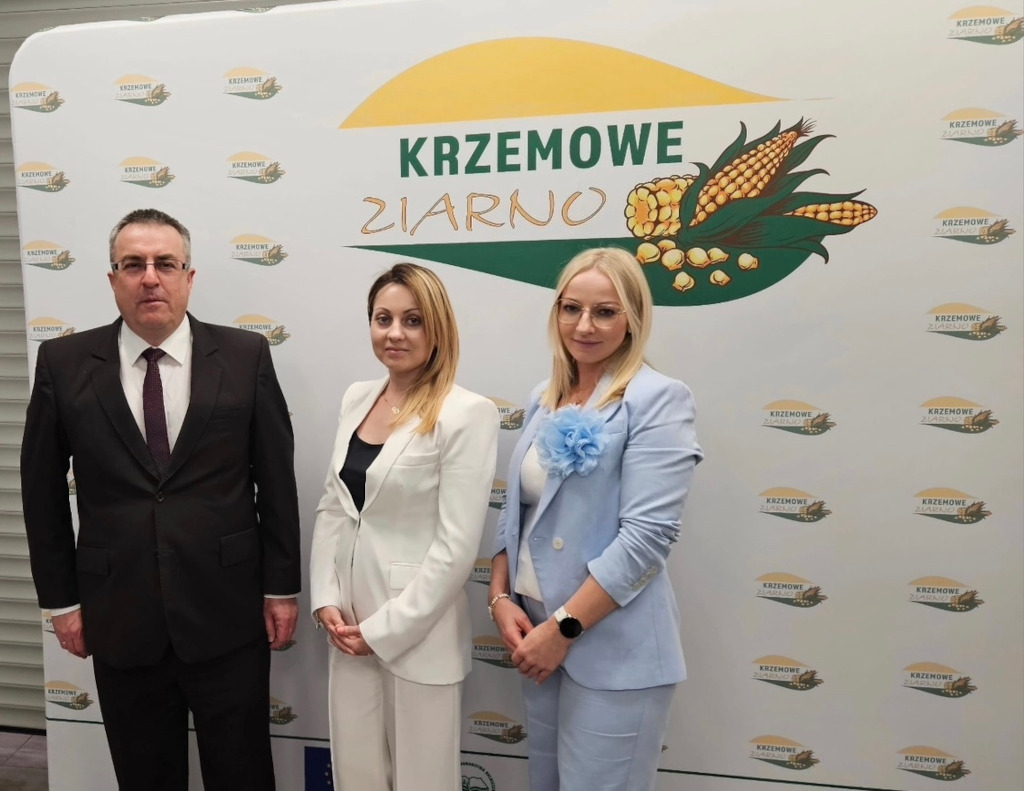 Arkadiusz Artyszak, Justyna Warszawska, Monika Szadkowska, Bratoszewice