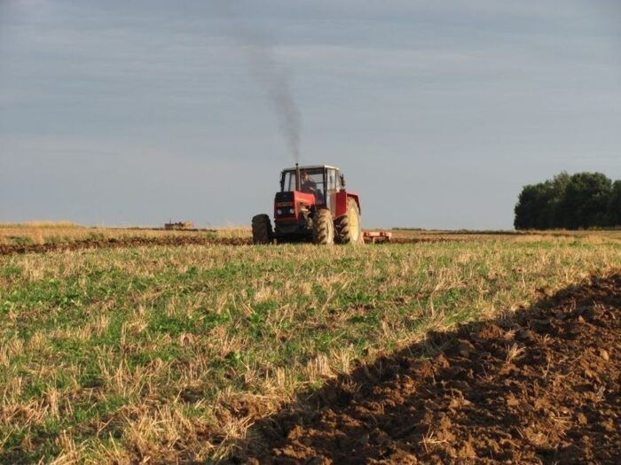 pgr, pegeer, państwowe gospodarstwa, wieś