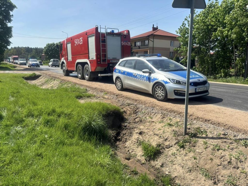 obora, krowy, akcja ratunkowa, policjanci, podziękowania