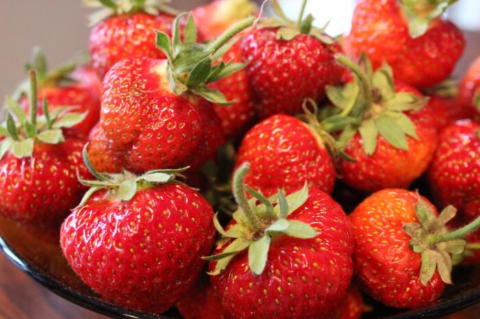 bronisze, giełda, truskawki, ceny truskawek