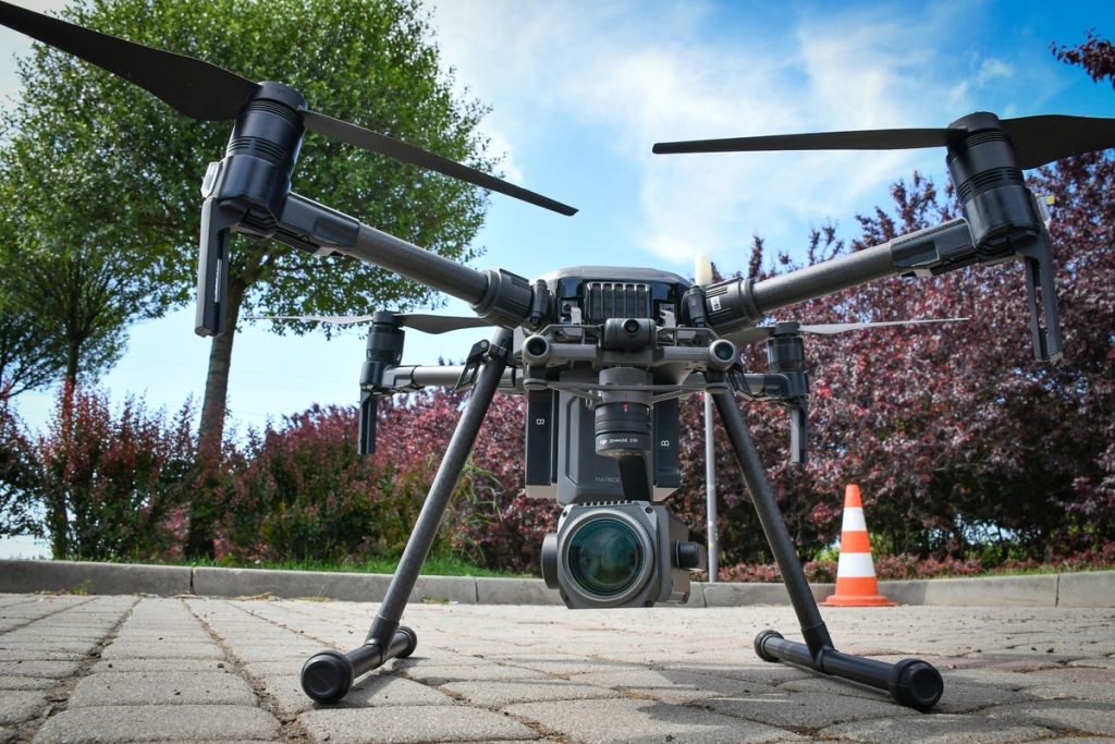 badania, drony, czujniki, rolnicy