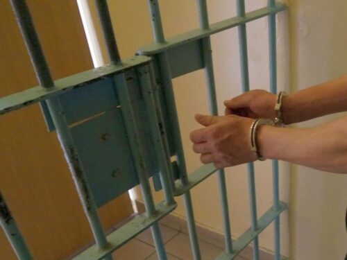 prokuratura, areszt, oszust, oszustwa, zakup maszyn