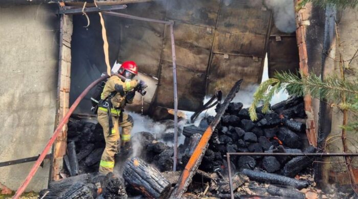 akcja gaśnicza, pożar, kurnik, kurczaki