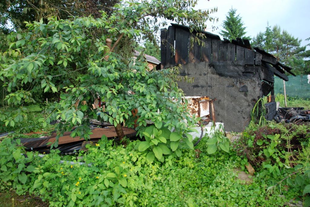 pożar, podpalenie, podpalacz, wychodek, szopa