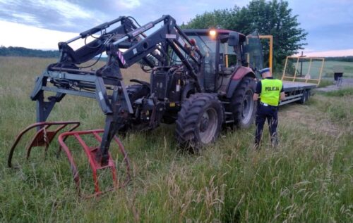 zderzenie, ciągnik, auto, ranni, pijany traktorzysta