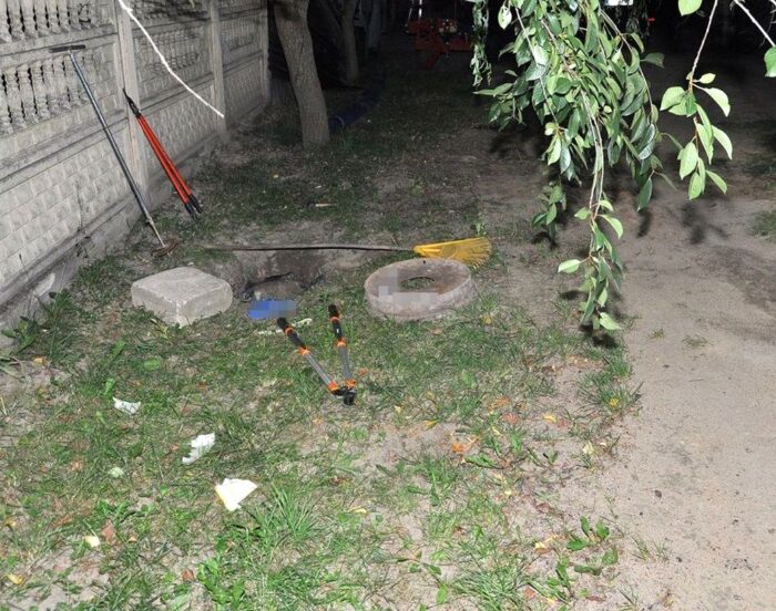 zdarzenie, śmierć dziecka, studzienka, podwórko