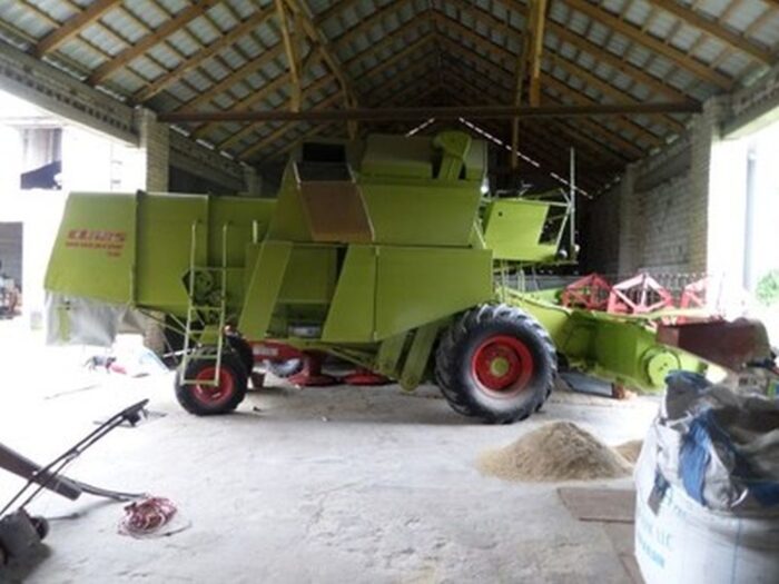 wypadek, gospodarstwo, wyjazd maszyną, kombajn, ranne dziecko