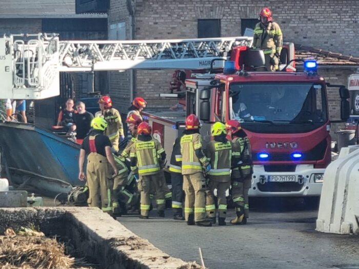 strażacy, silos zbożowy, utrata przytomności, ewakuacja
