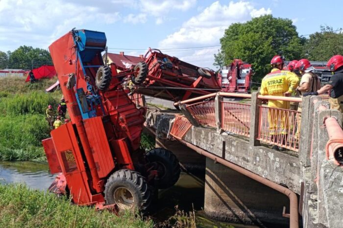 kombajn, bizon, rzeka, most