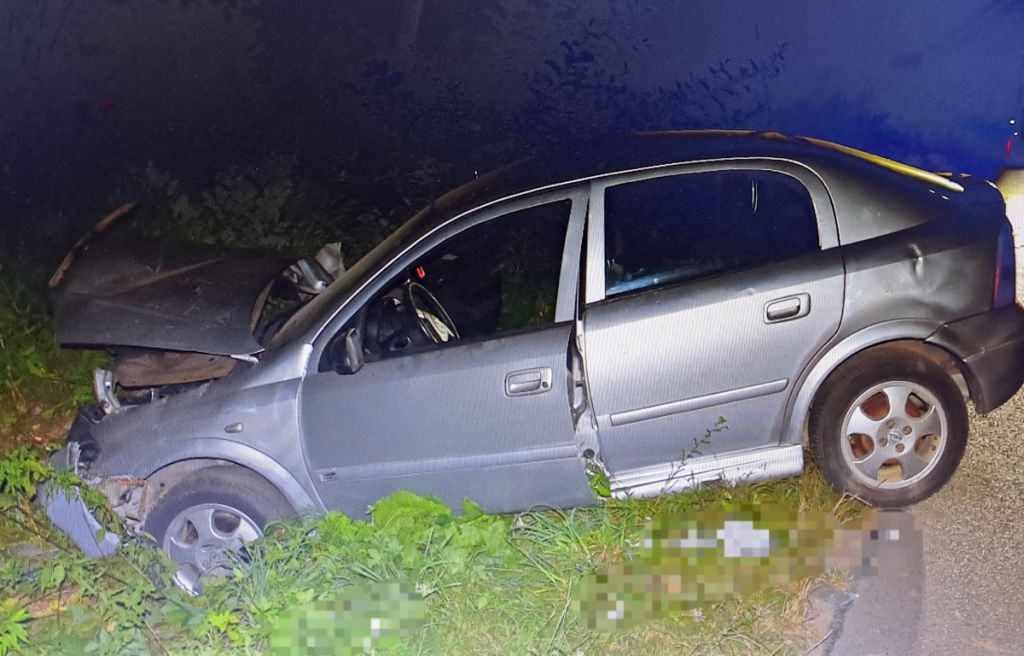 zdarzenie drogowe, zderzenie, auto, ciągnik
