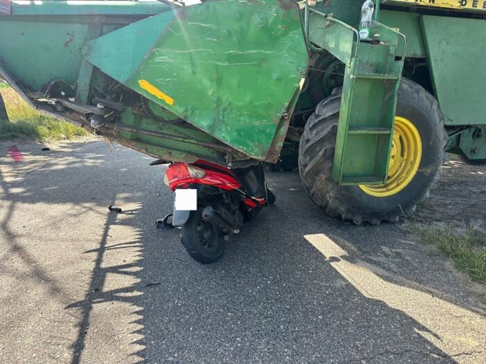 zdarzenie drogowe, skuter, motorower, kombajn