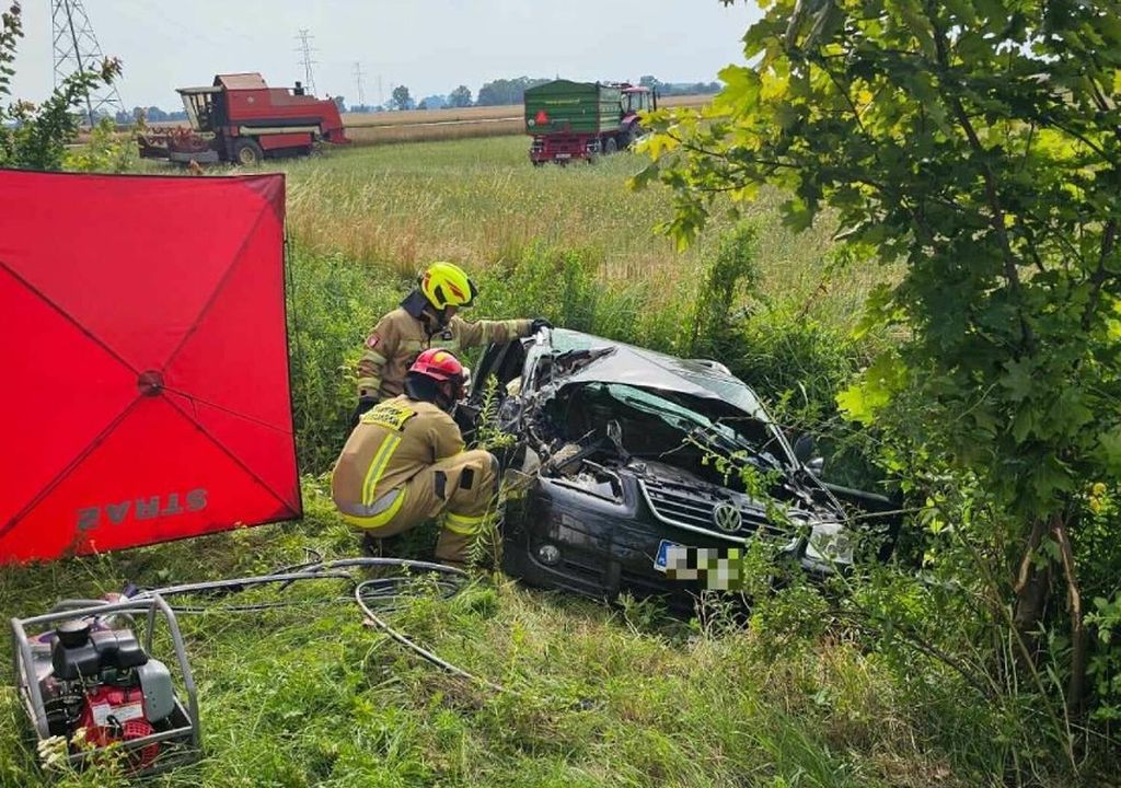 wypadek, zderzenie, auto, ciągnik