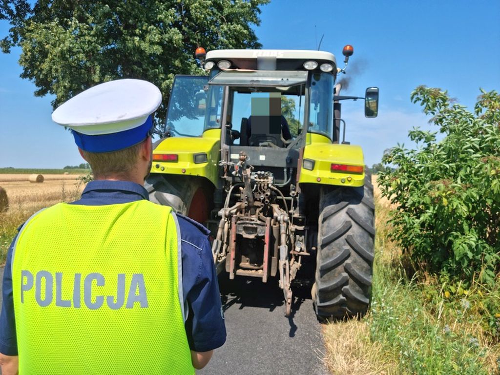 traktorzysta, pijany traktorzysta, narkotyki, amfetamina