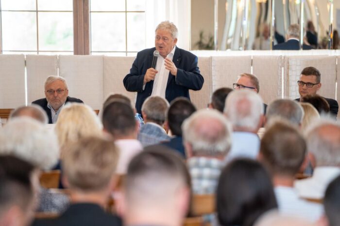 minister rolnictwa, siekierski, mrirw, młodzi rolnicy