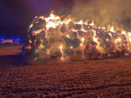 prokuratura, akt oskarżenia, podpalenie, słoma, baloty słomy