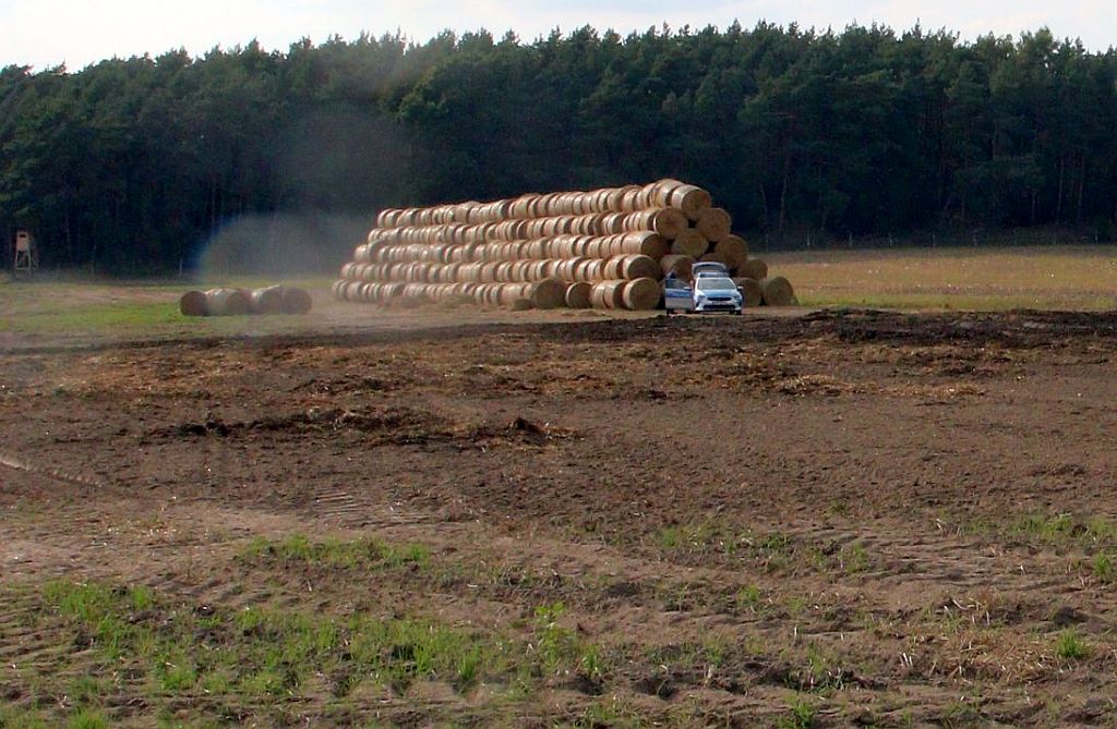 pożar, podpalenie, podpalacz, baloty