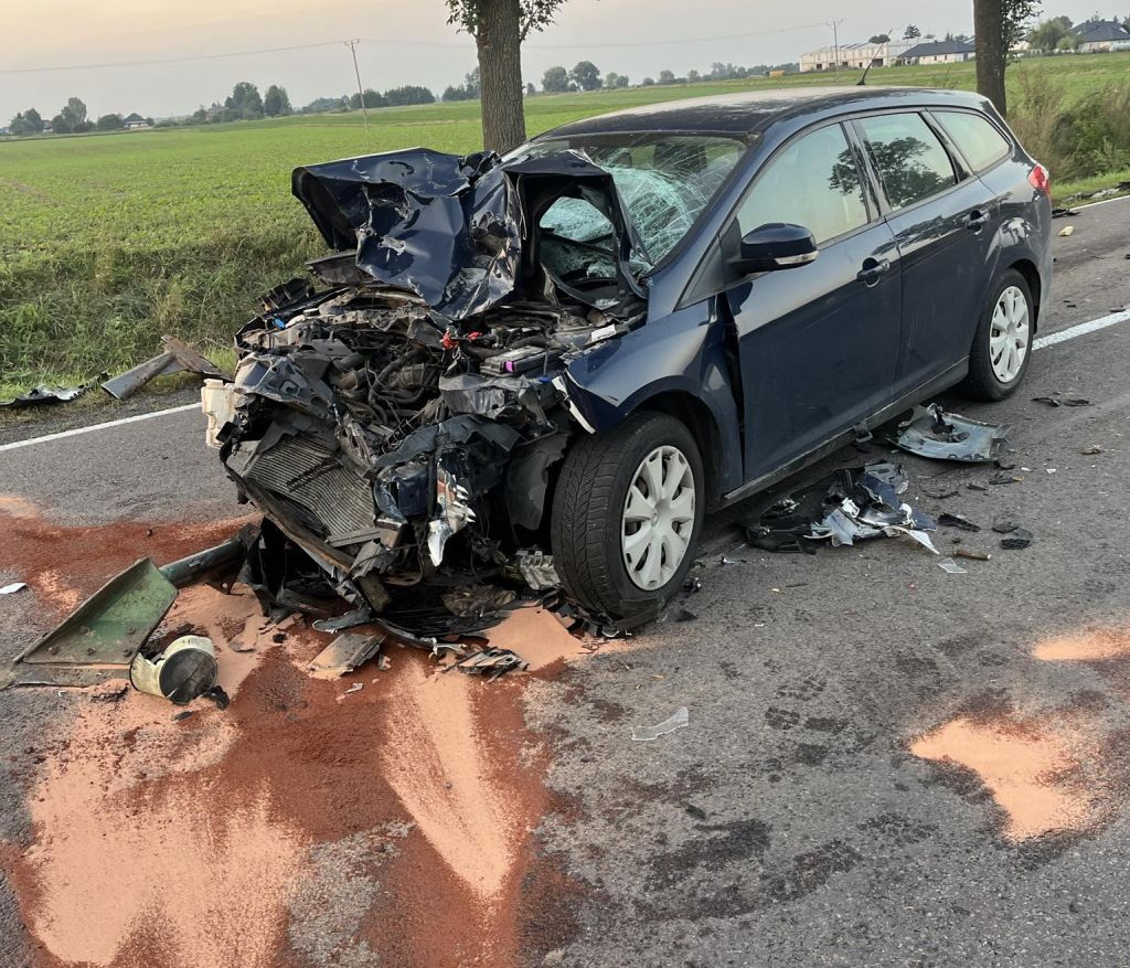 kolizja, zderzenie, auto, ciągnik