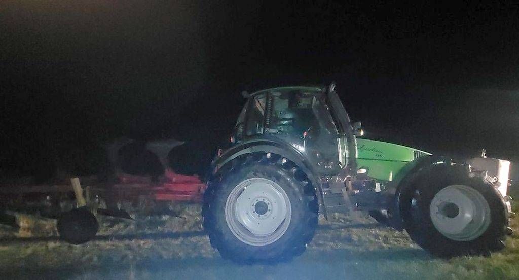 pijany traktorzysta, ucieczka, pościg, ciągnik